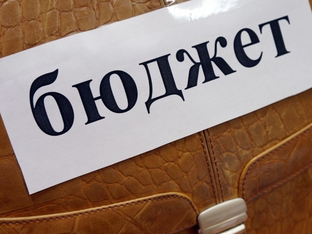 Дефицит госбюджета: в Украине может произойти задержка пенсий – эксперт