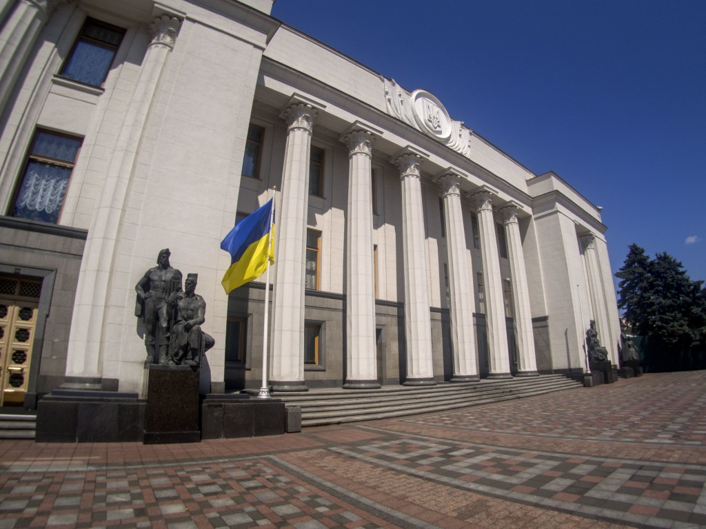 Депутаты  нынешнего парламента успешно «обналичили» для себя ценности Майдана &#8212; политолог