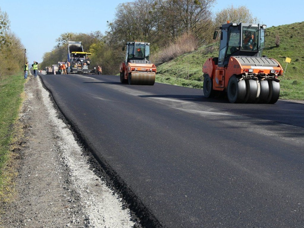 На ремонте дорог на Киевщине разворовали более 2 миллионов гривен &#8212; прокуратура