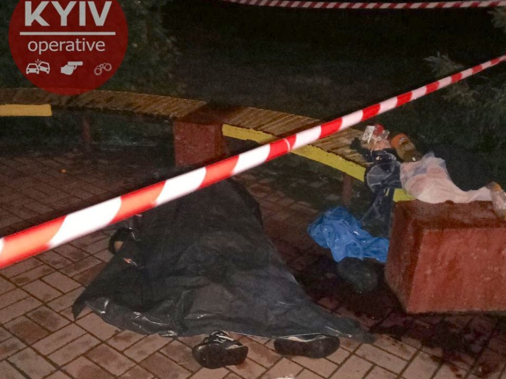 Умерла от потери крови: в Киеве бездомный мужчина убил бездомную женщину (ФОТО)