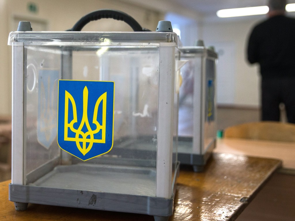 500 гривен за голос. Массовый подкуп избирателей фиксируют на округе под Одессой
