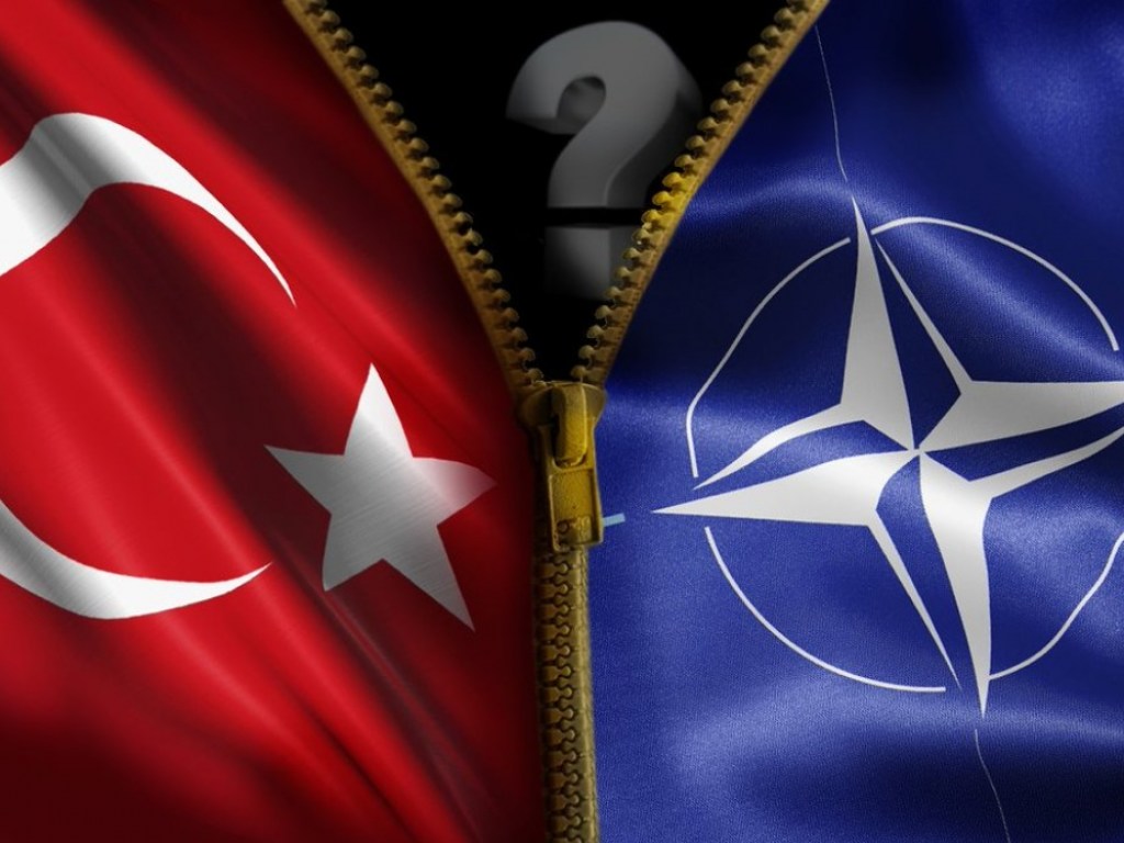 Турция может выйти из НАТО уже к концу нынешнего года – эксперт