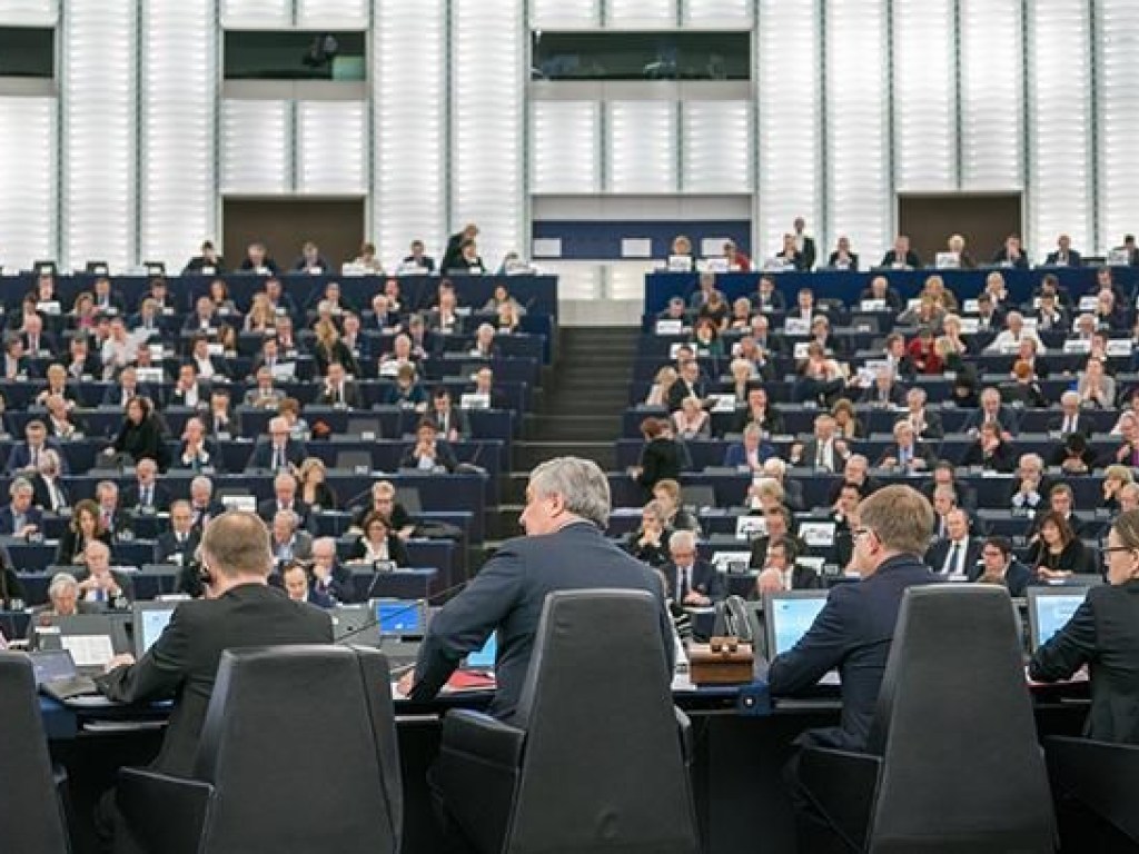 В Европарламенте утвержден состав делегации ассоциации с Украиной