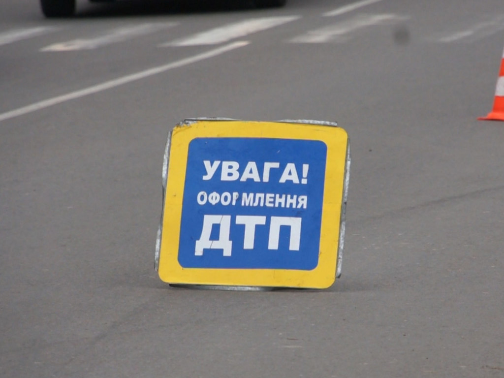 В Тернопольской области столкнулись два авто: восемь человек получили травмы