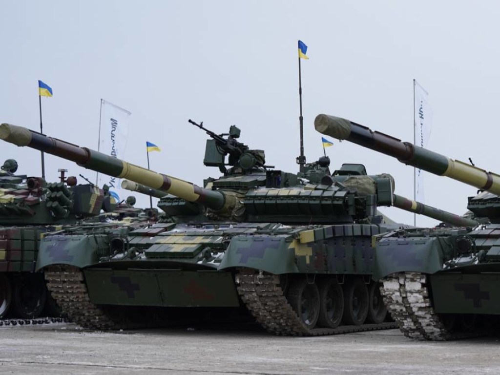 Политолог о хищениях в оборонке: торговля оружием в Украине всегда была президентским бизнесом