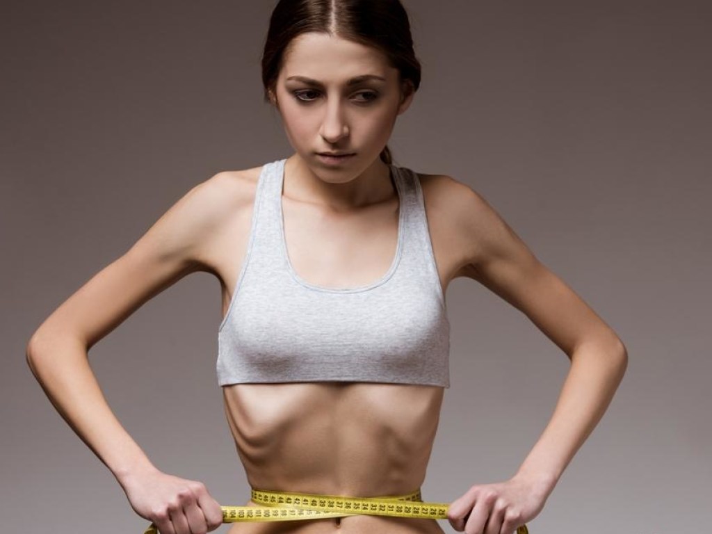 Анорексия и дряблое тело: Эксперт рассказал, к чему ведут строгие диеты