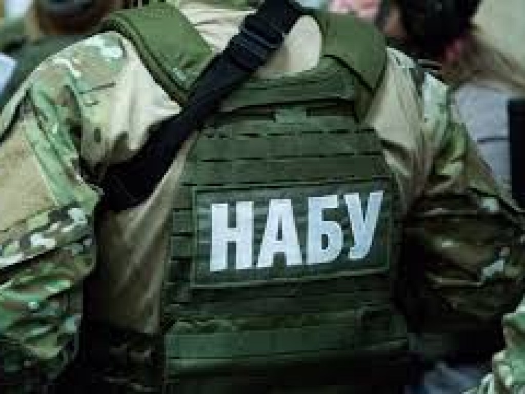 Сотрудники НАБУ проводят обыски в Суворовском суде Одессы