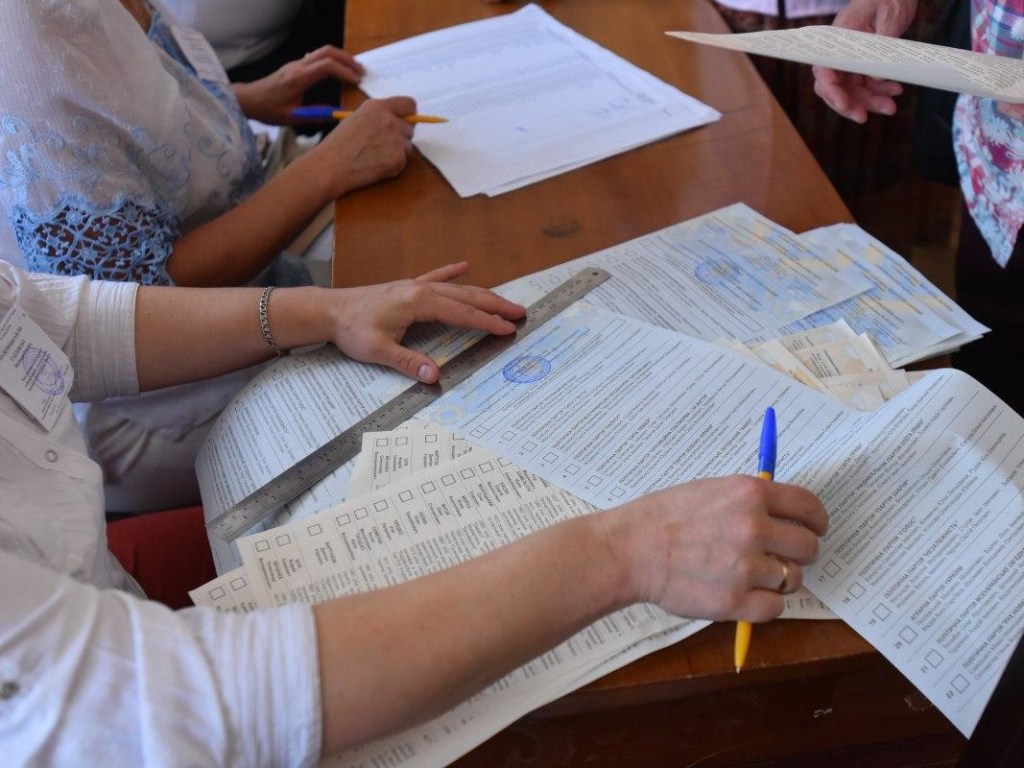 Во Львовской области суд принял решение о пересчете голосов на шести участках