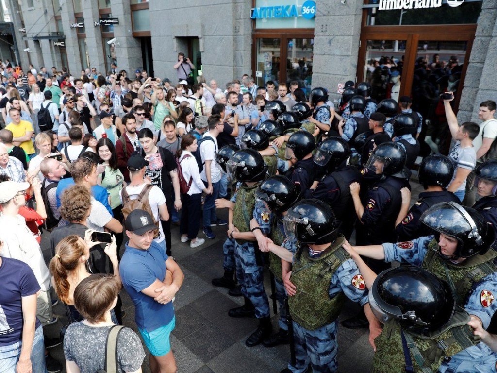 Кому выгоден «Майдан» в центре Москвы?