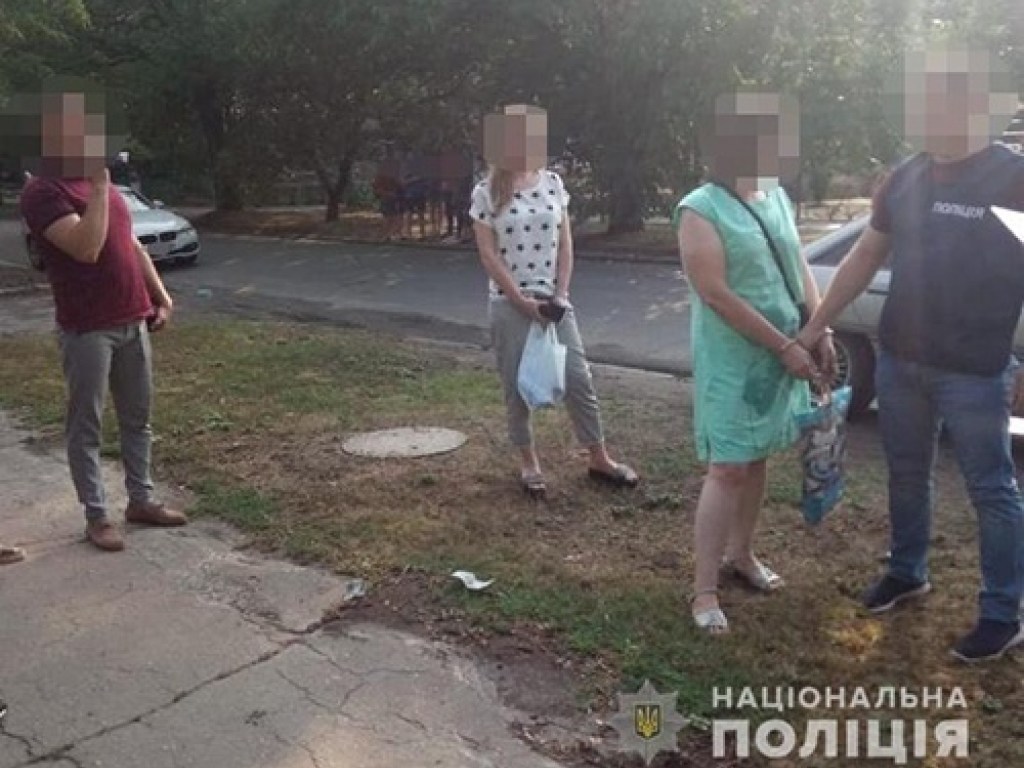 Вымогал взятку 250 долларов: В Донецкой области задержан замруководителя Госгеокадастра (ФОТО)