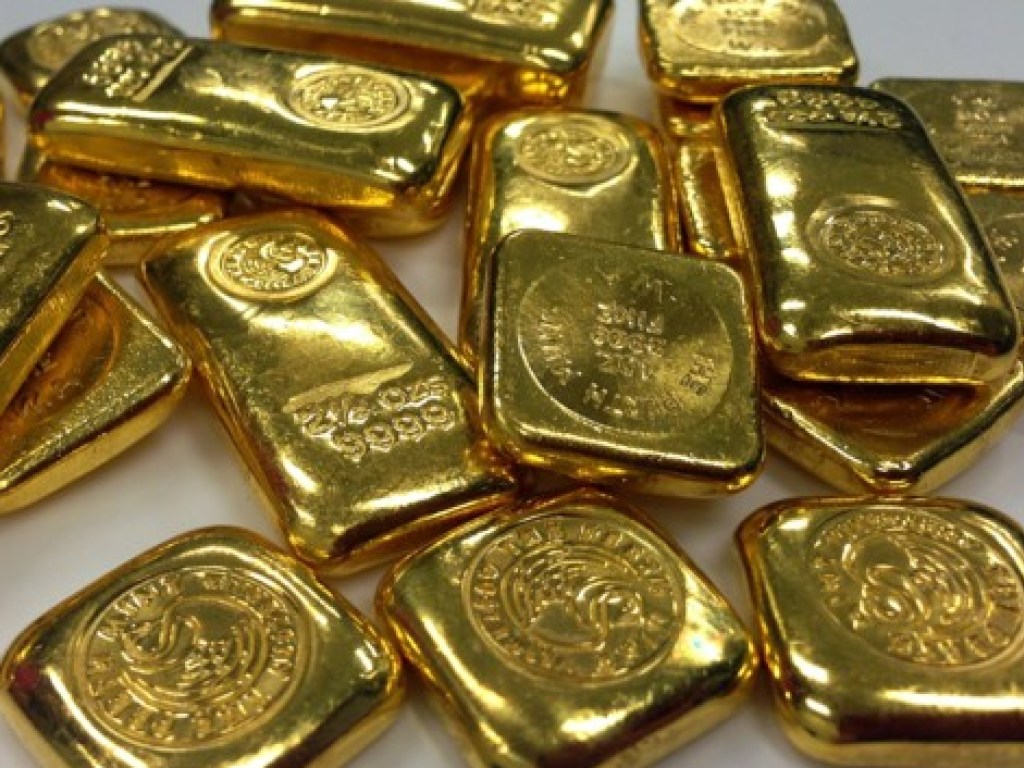 Контрабандист: Мужчина проглотил 14 слитков золота (ФОТО)
