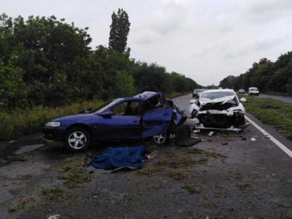 В Николаевской области столкнулись Skoda и Opel: погиб 59-летний водитель (ФОТО)