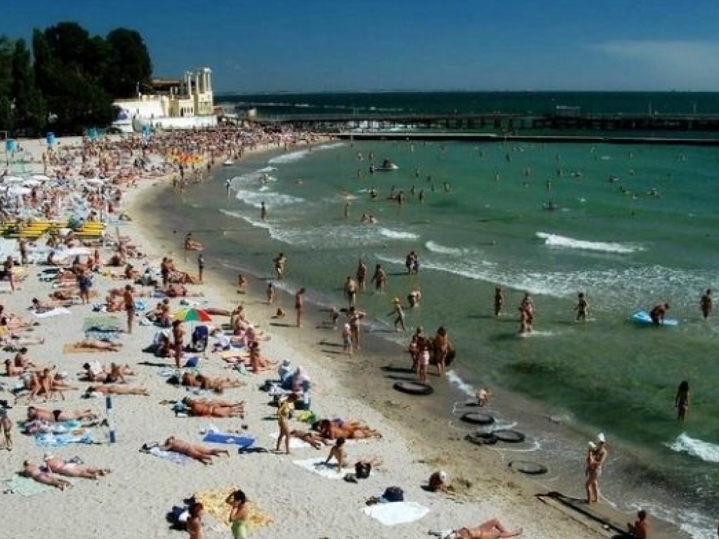 В Одессе рекомендуют не купаться на всех городских пляжах