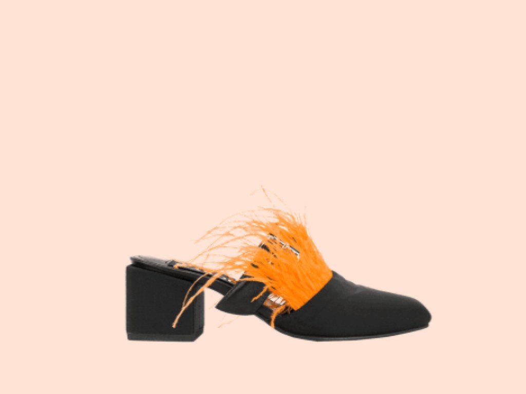 Острые носы сапог и лохматый верх босоножек: модная обувь для осени-2019 (ФОТО)