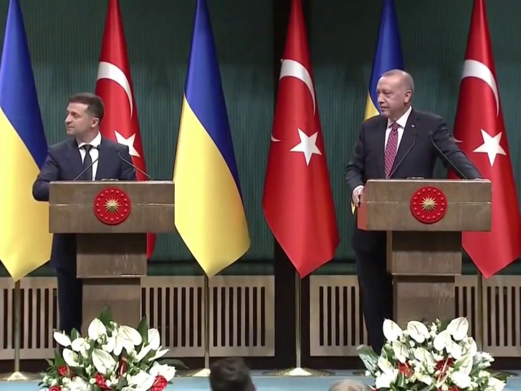 Анкара не станет арбитром в вопросе территориальной принадлежности Крыма – турецкий политолог