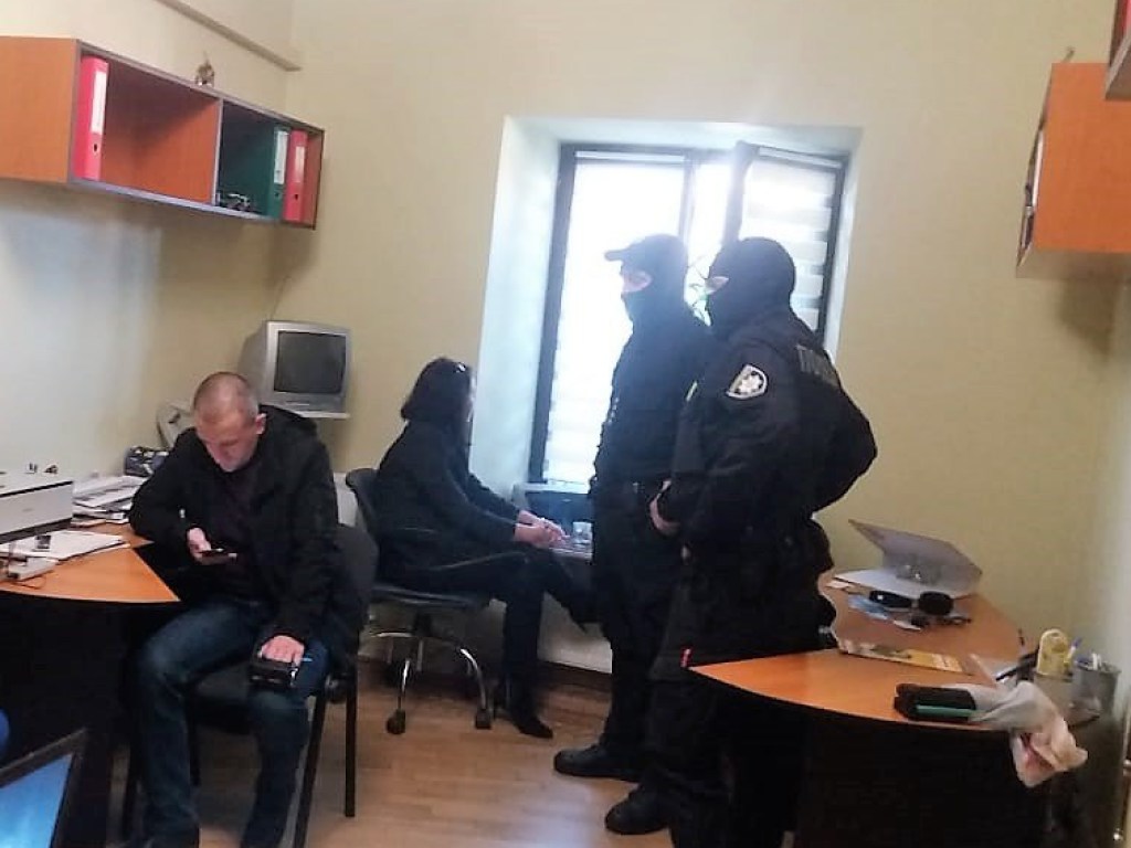 «Офисы» ОПГ работали в 3 городах: в Николаеве будут судить 10 бандитов (ФОТО, ВИДЕО)