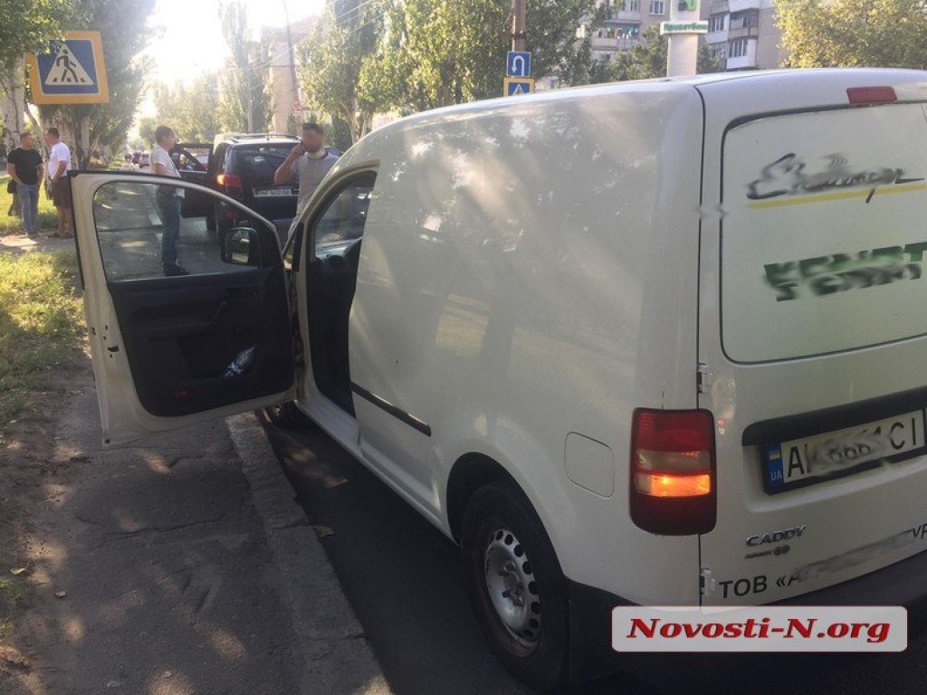 Из-за тройного ДТП в центре Николаева образовалась пробка (ФОТО)