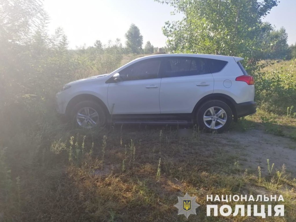 Похищение матери с дочерью под Киевом: полиция нашла автомобиль женщин (ФОТО)