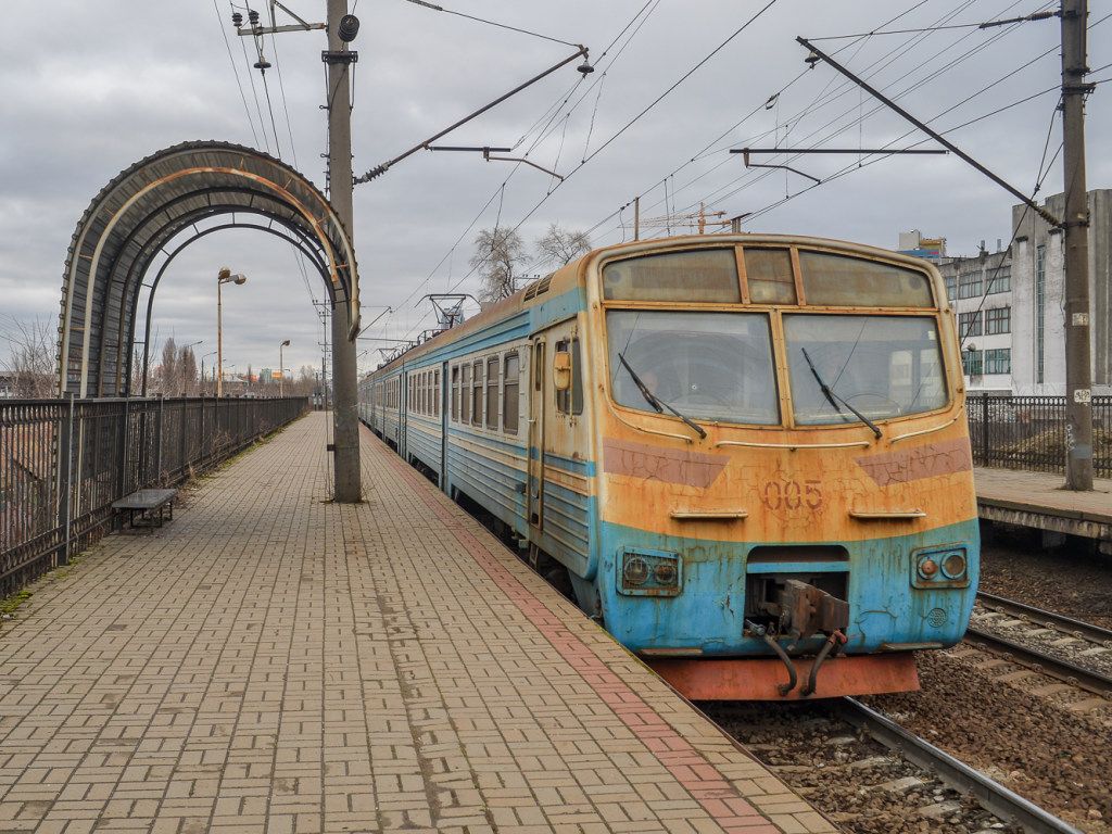 «Киевпасстранс» опять отменял рейсы городской электрички из-за технических причин