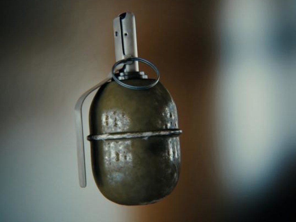 В Запорожье гранатами ночью подорвали банкоматы (ФОТО)
