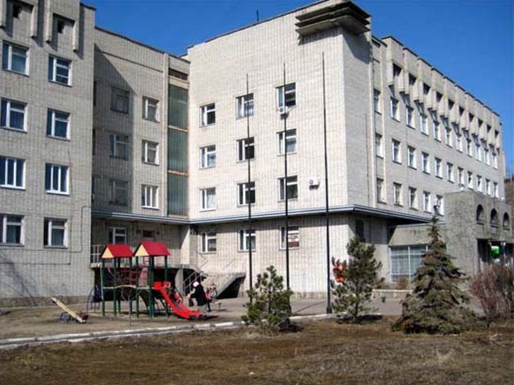 Пожилой пациент бердянской больницы выпал из окна 6 этажа