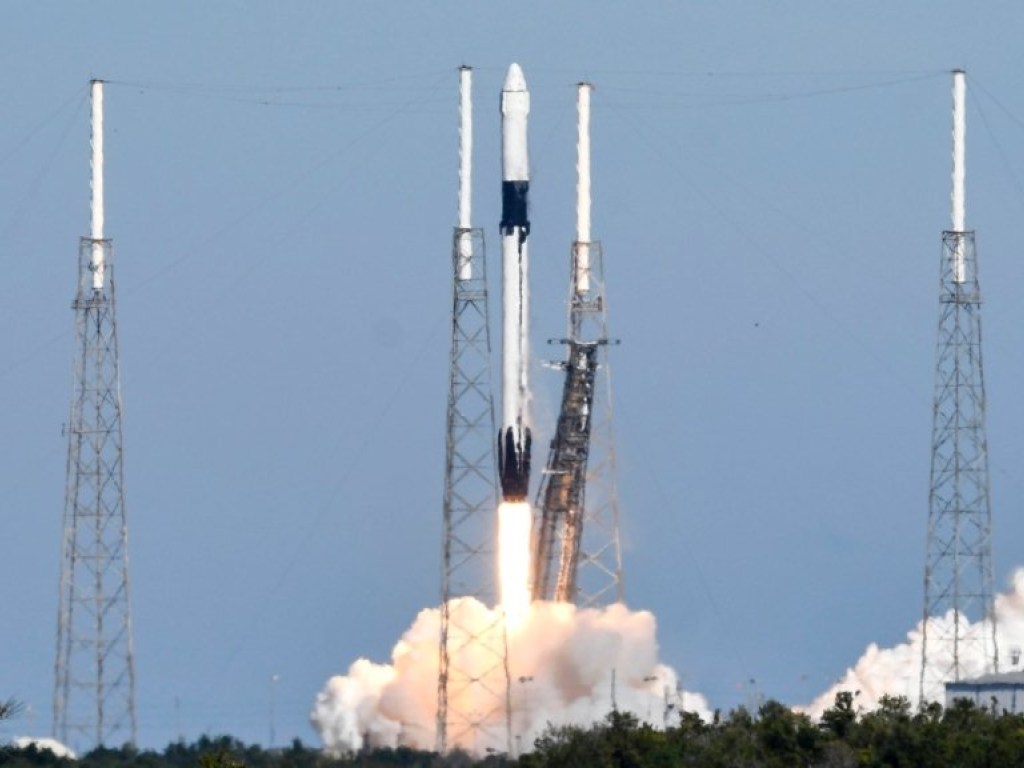 SpaceX показала полет «марсианской ракеты» (ВИДЕО)