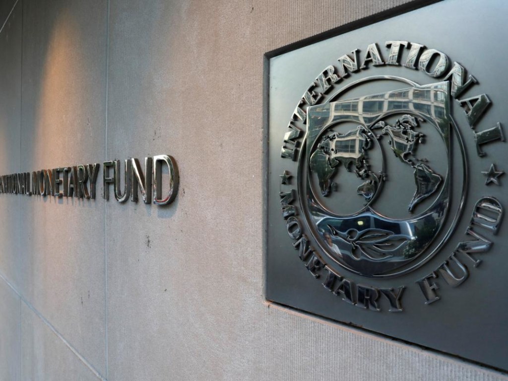 Гончарук анонсировал скорый визит миссии МВФ