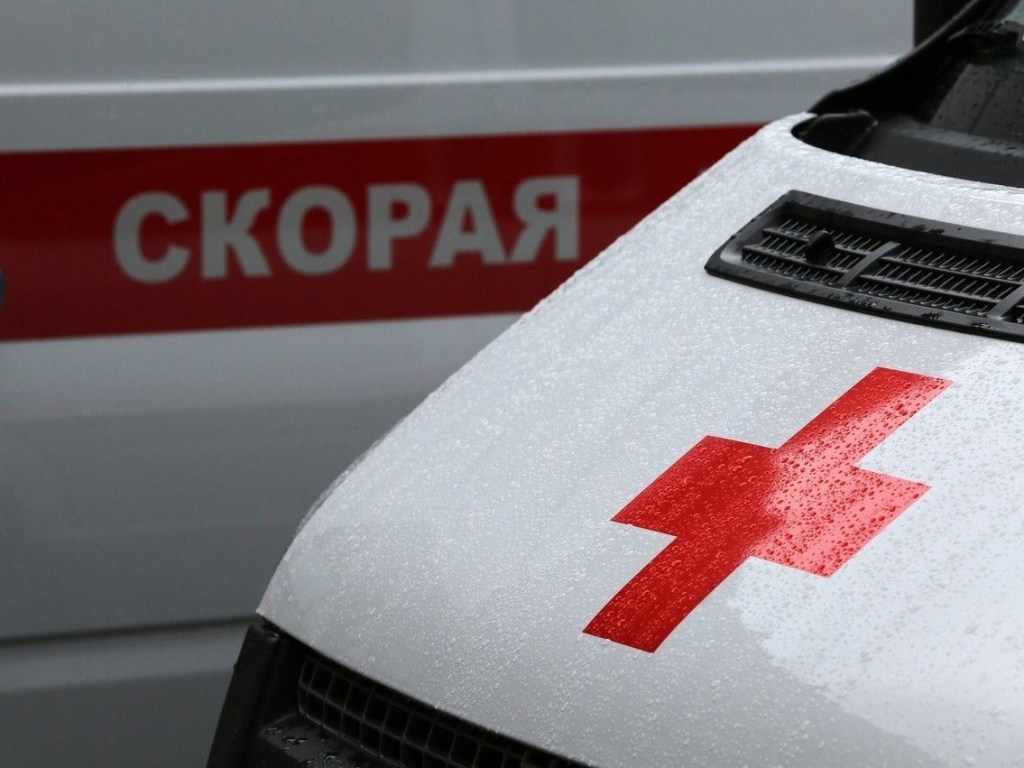 Разозлился на замечание: пьяный 59-летний житель Харьковской области угрожал врачу мечом