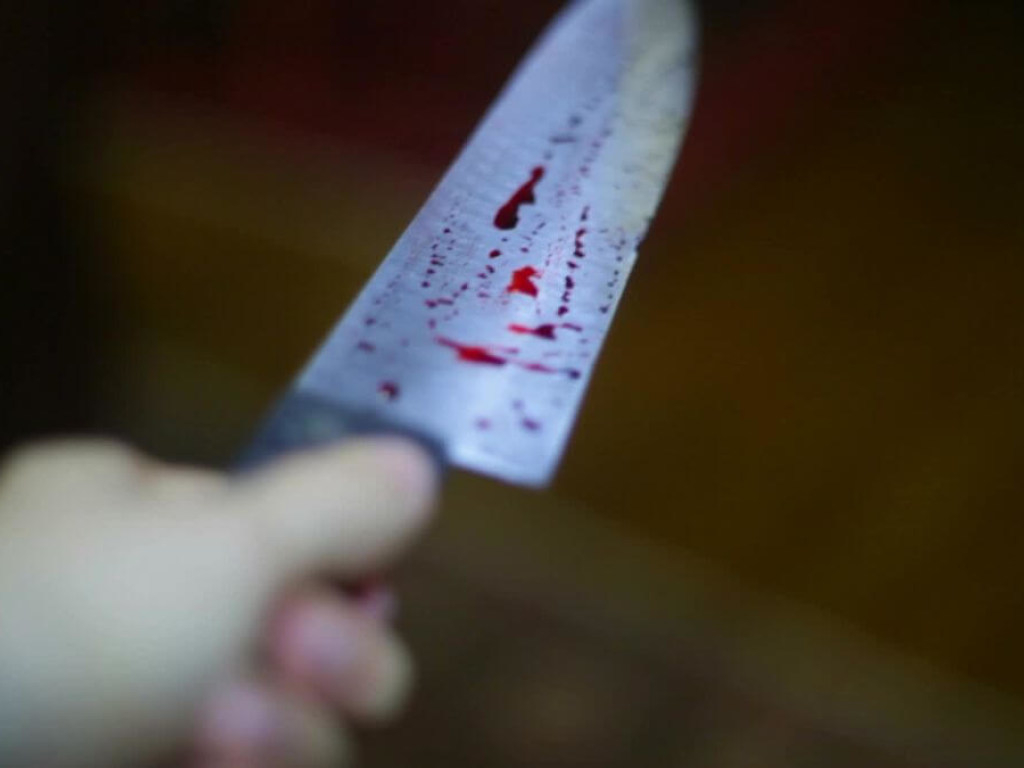 Возмутился из-за замечания: В Киеве ранее судимый мужчина ранил ножом соседа