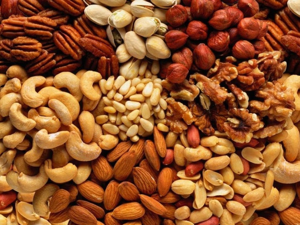 Ученые назвали лучшие орехи для улучшения потенции