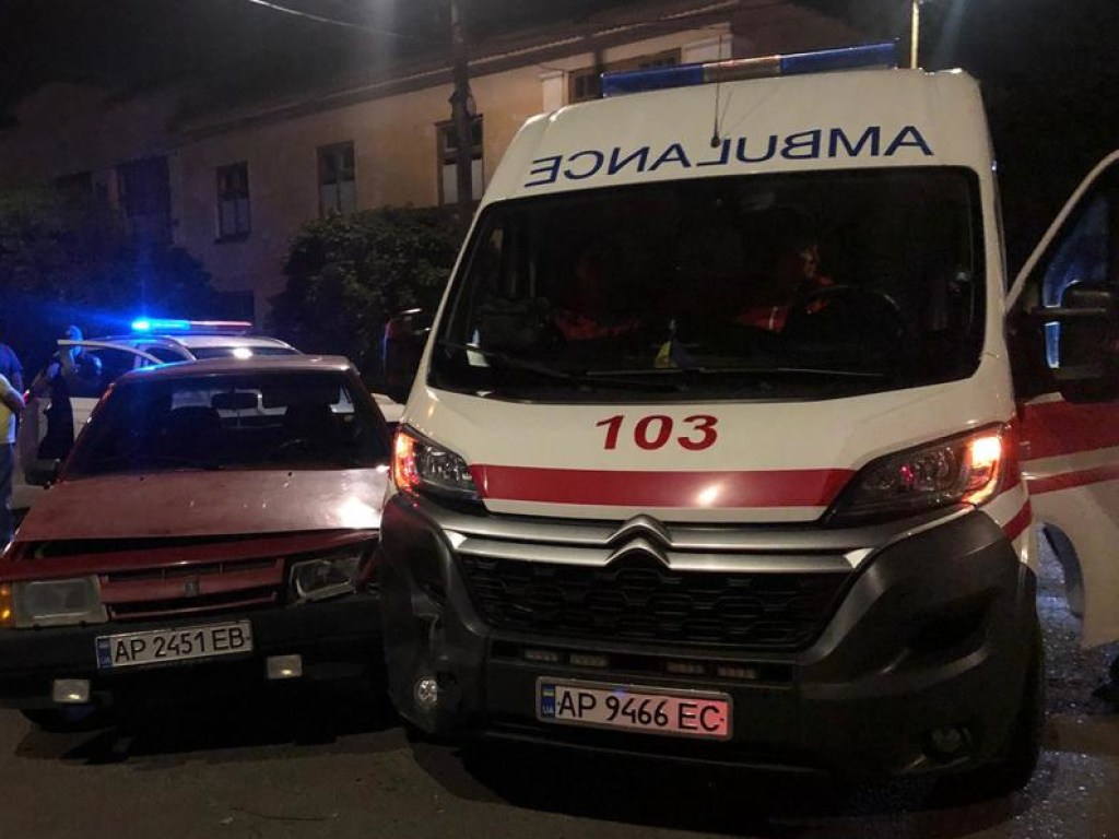 В Бердянске карета «скорой помощи» столкнулась с «ВАЗ» (ФОТО)