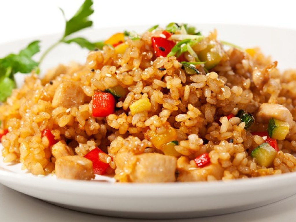 Минус 5 килограммов в неделю: названа рисовая диета, очищающая сосуды