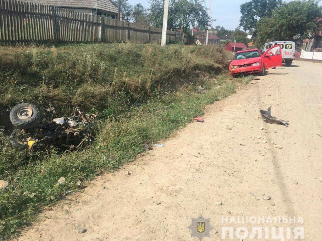В поселке Черновицкой области пьяный водитель насмерть сбил ребенка на квадроцикле (ФОТО, ВИДЕО)
