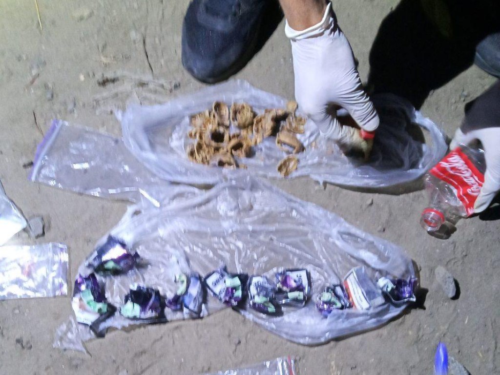 В Николаеве злоумышленники продавали наркотики в орехах (ФОТО)