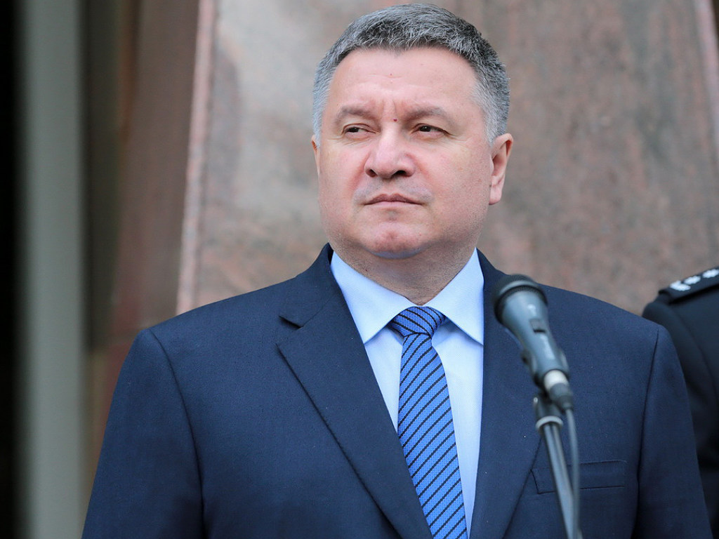 Политолог пояснил причину появления слухов об отставке Авакова