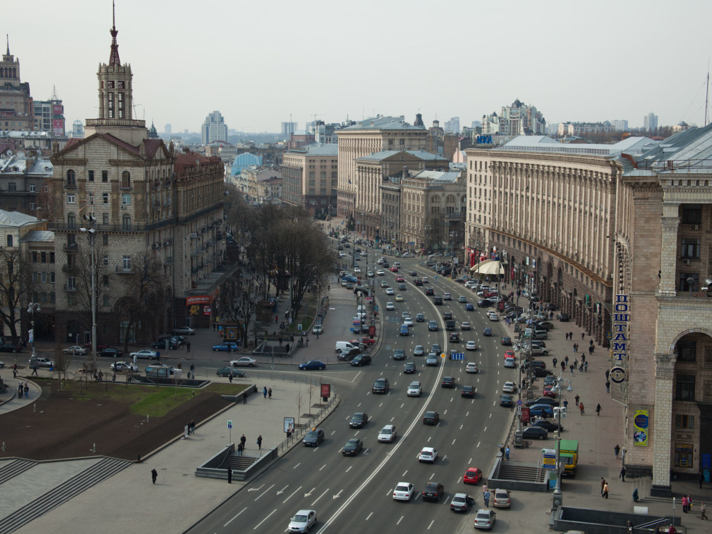 В понедельник в Киеве перекроют множество улиц в шести районах: названа причина