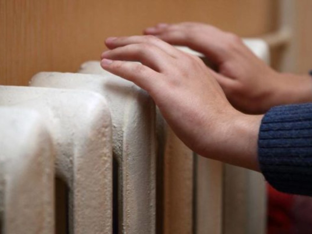 Газ подешевел на 30%, но старые тарифы на тепло и воду для населения сохранились — эксперт