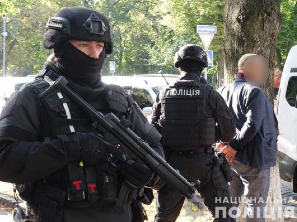 Разыскивался Интеполом: Полиция заявила о задержании на Полтавщине одиозного мафиози (ФОТО, ВИДЕО)