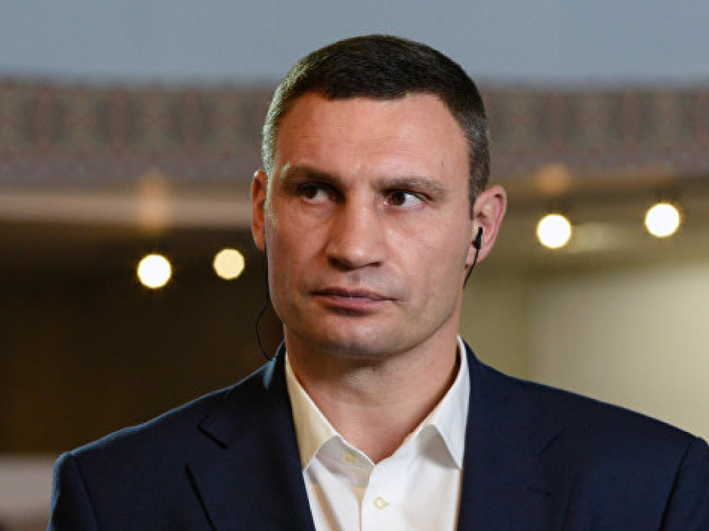 Депутат Киевсовета о травмировании сотрудника КГГА: это может быть выгодно Кличко