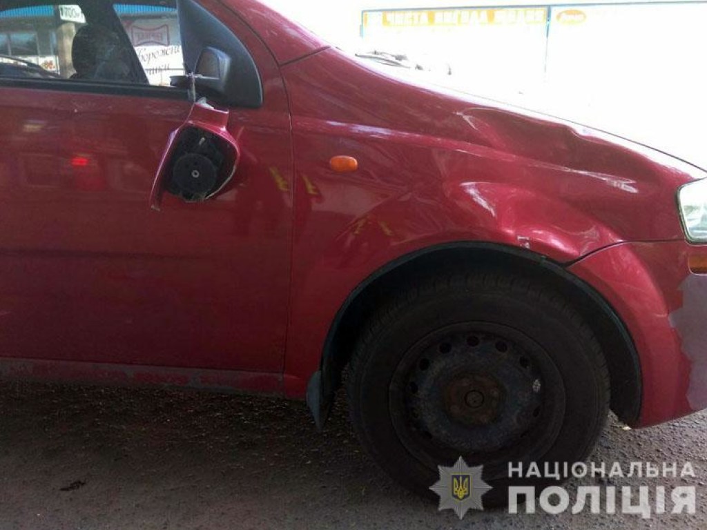 В Мариуполе женщина за рулем Chevrolet сбила на «зебре» двух детей (ФОТО)