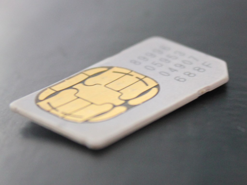 Новый вид мошенничества: Преступники взламывают SIM-карты украинцев ради денег с кредитки