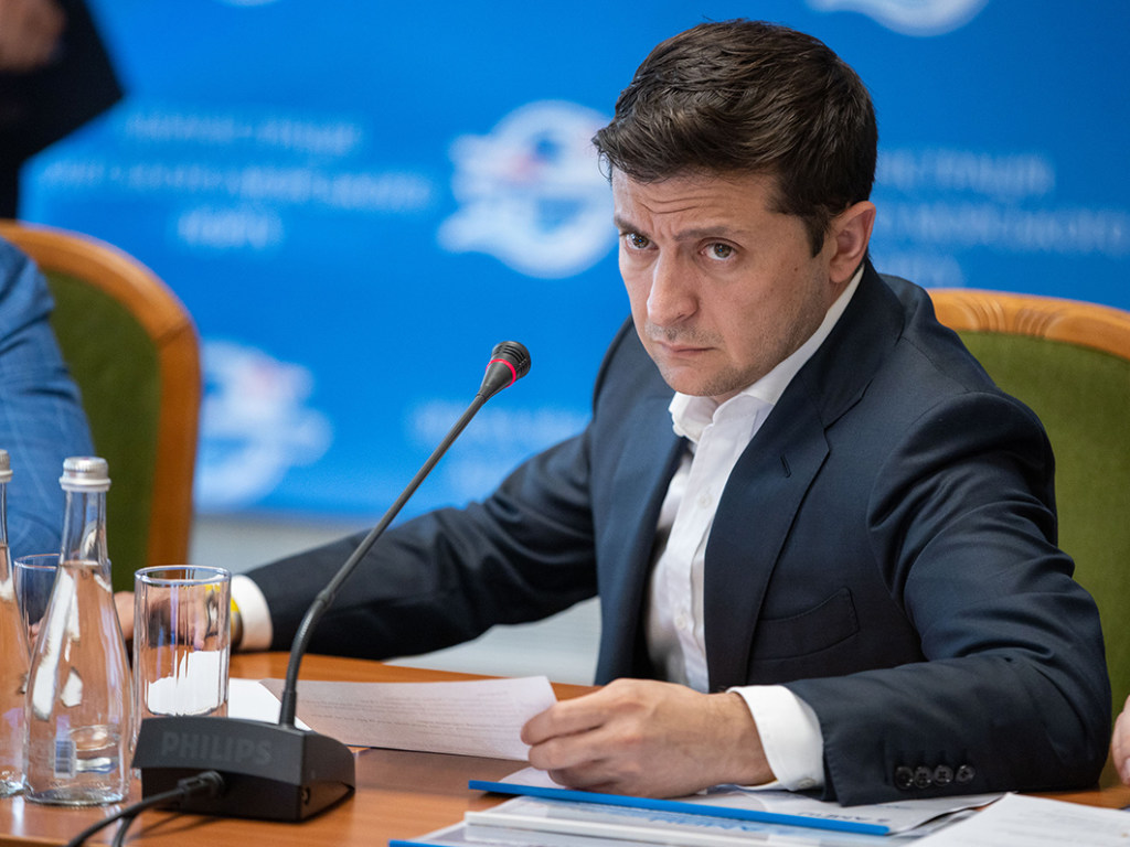 У Зеленского есть желание завершить конфликт на Донбассе, но он не знает, как это сделать – нардеп