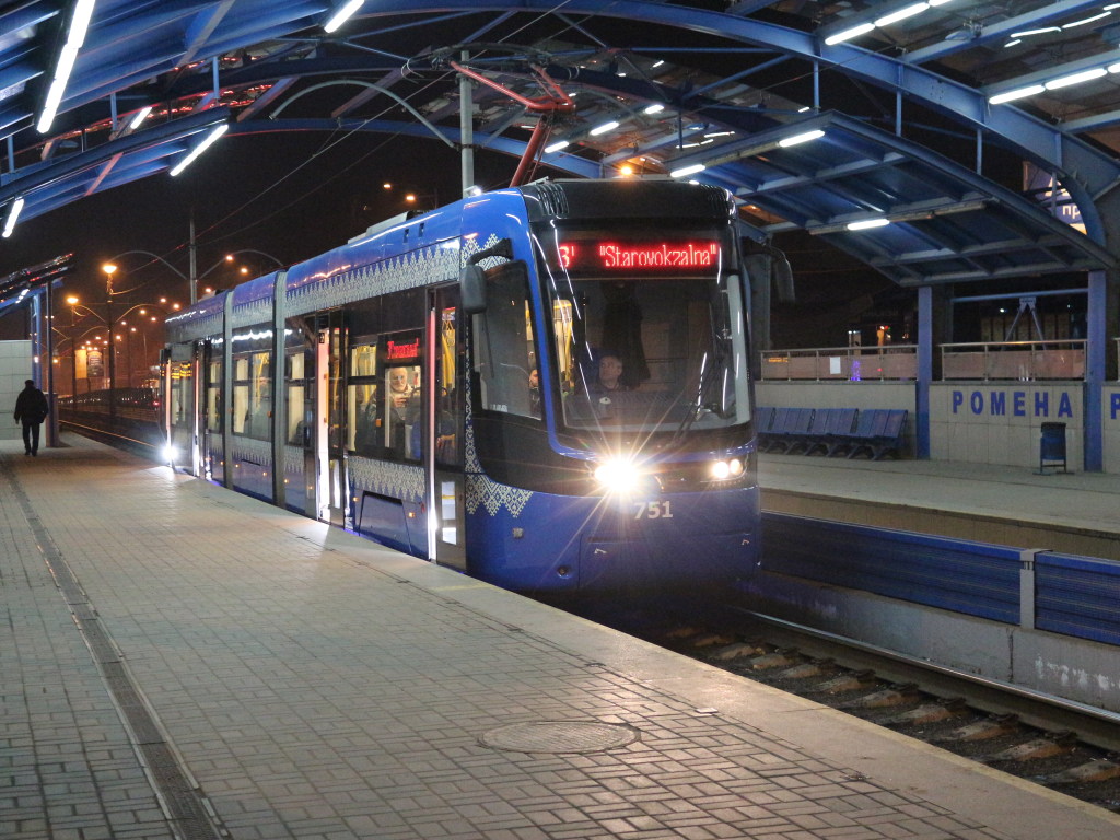 Транспортный коллапс на Борщаговке: Стало известно, кода возобновят работу скоростных трамваев