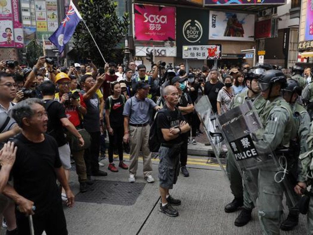 Власти Гонконга запретили проведение протестного марша к 70-летию независимости КНР