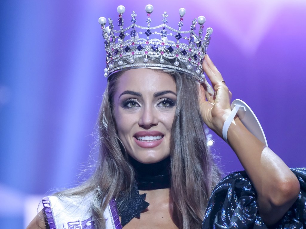 «Если кого-то не устраивает &#8212; отписываемся!»: Мисс Украина 2019 попала в языковой скандал