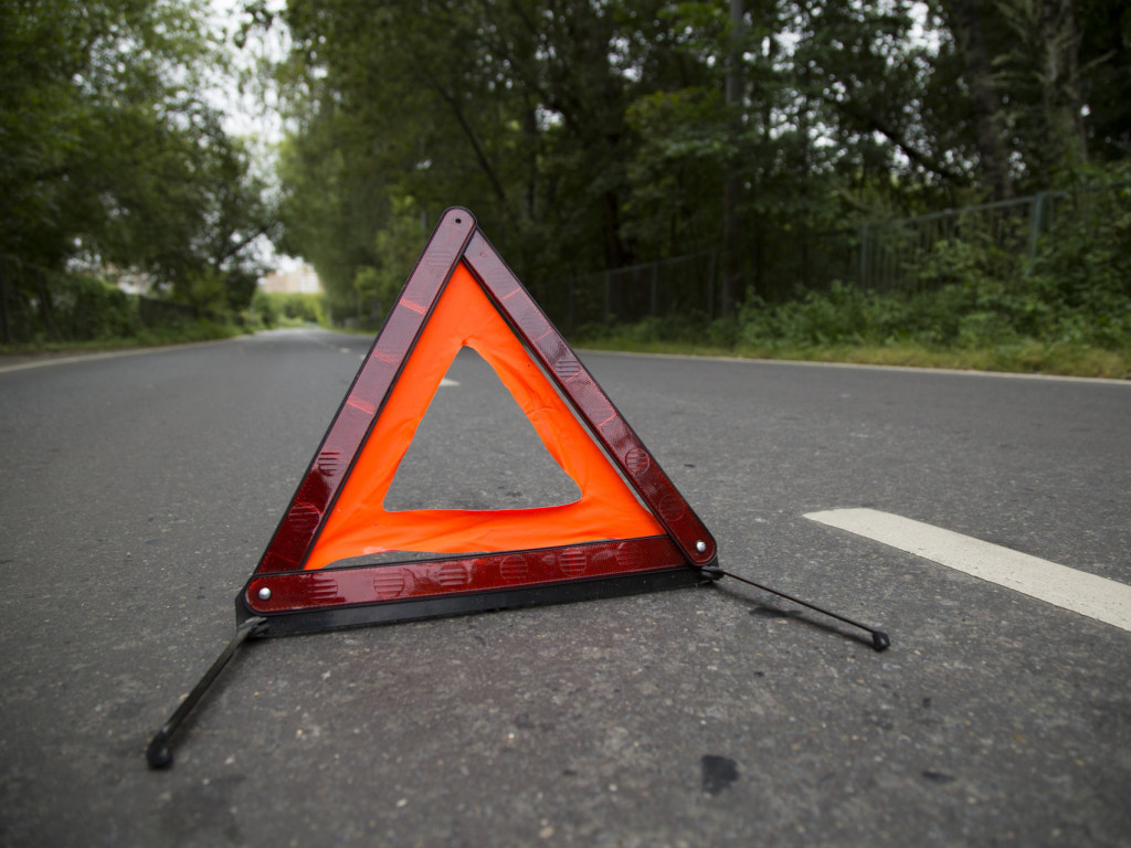 Во Львовской области произошло ДТП: погибла женщина, перебегавшая дорогу в неположенном месте