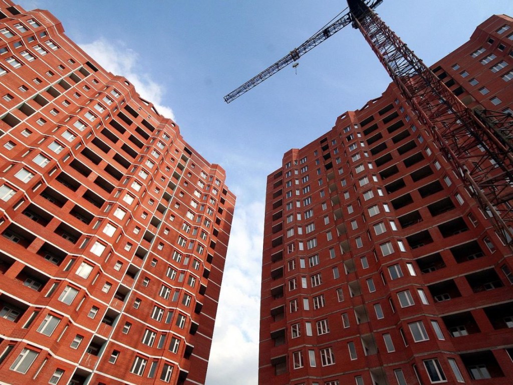 «Новостройки дорожают»: На рынке столичного жилья в приоритете цены в гривнах