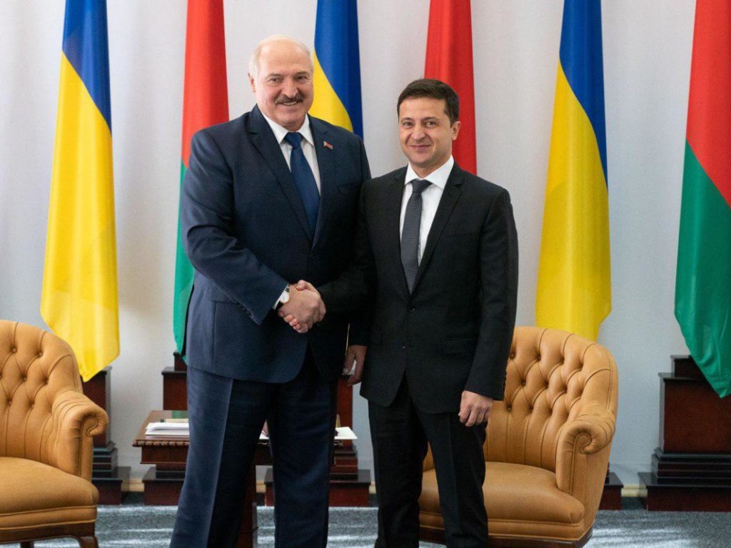 В ущерб «Восточному Партнерству»: О чем шептались Зеленский с Лукашенко
