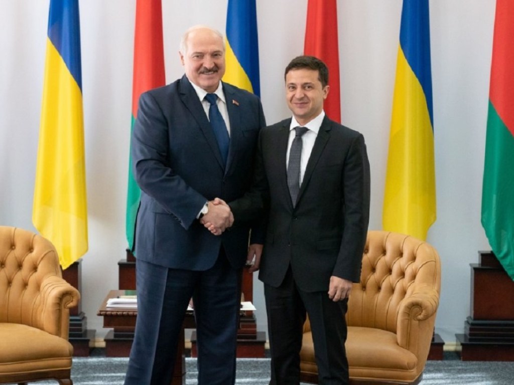 Политолог порассуждал о будущих договоренностях Лукашенко и Зеленского