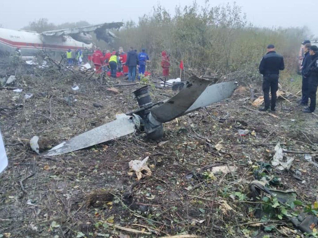 Аварийная посадка Ан-12 во Львове: число жертв возросло